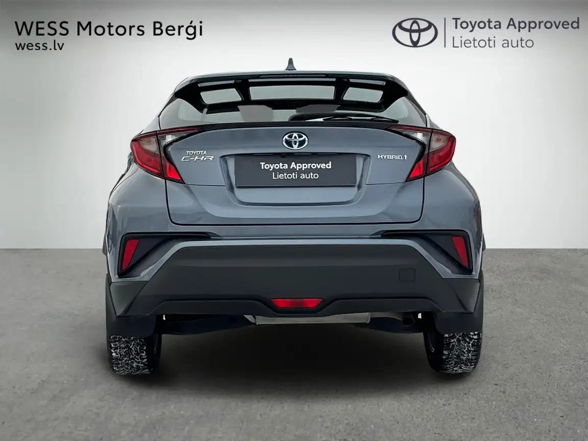 TOYOTA C-HR