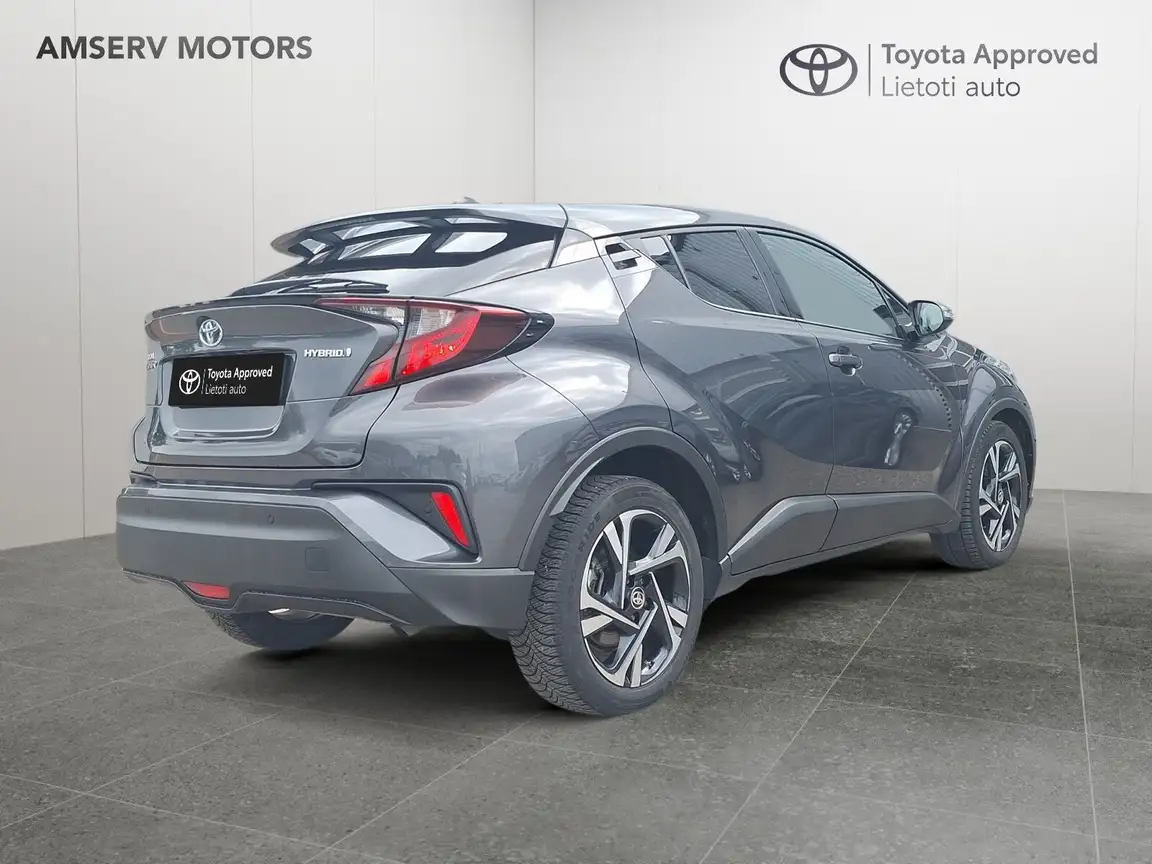 TOYOTA C-HR