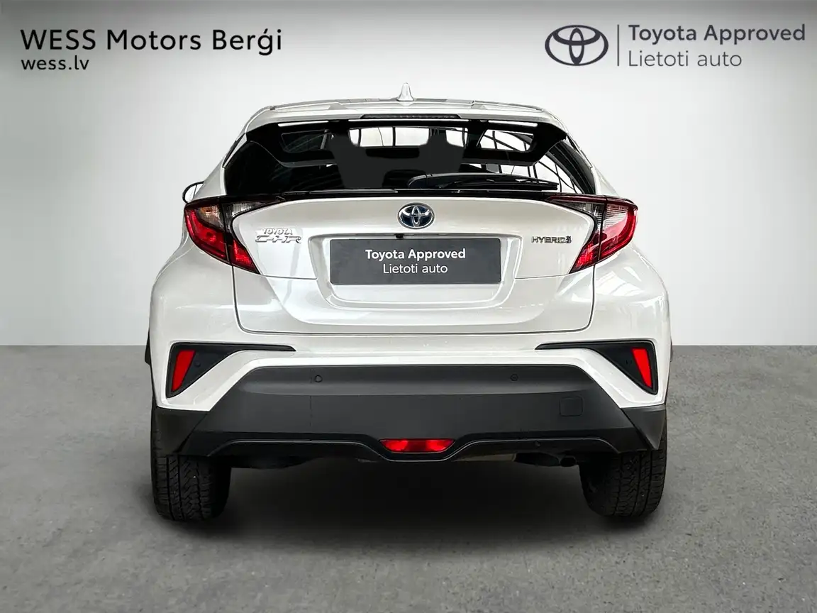 TOYOTA C-HR
