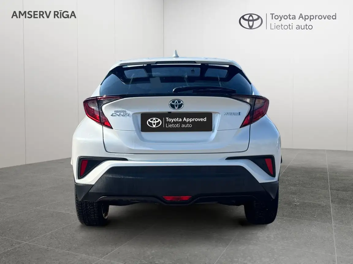 TOYOTA C-HR