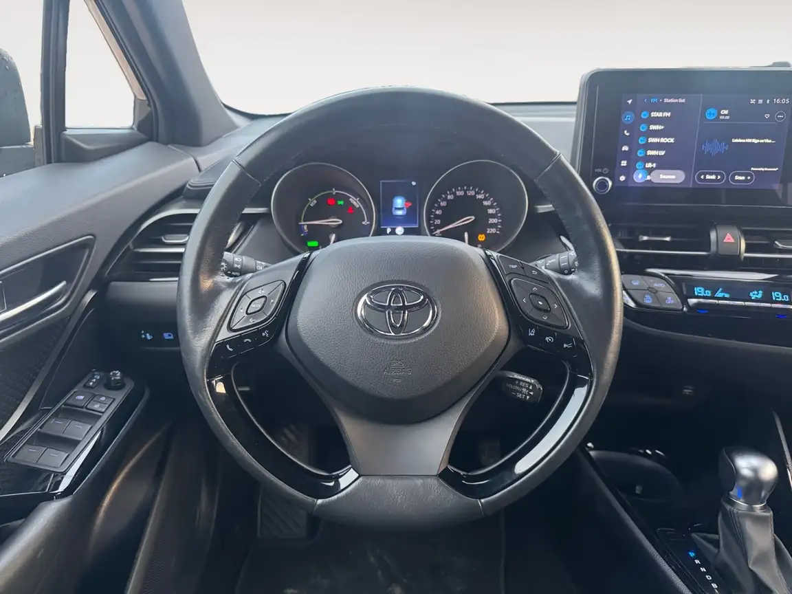 TOYOTA C-HR