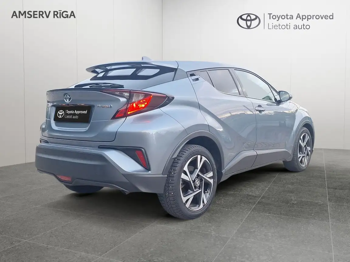 TOYOTA C-HR