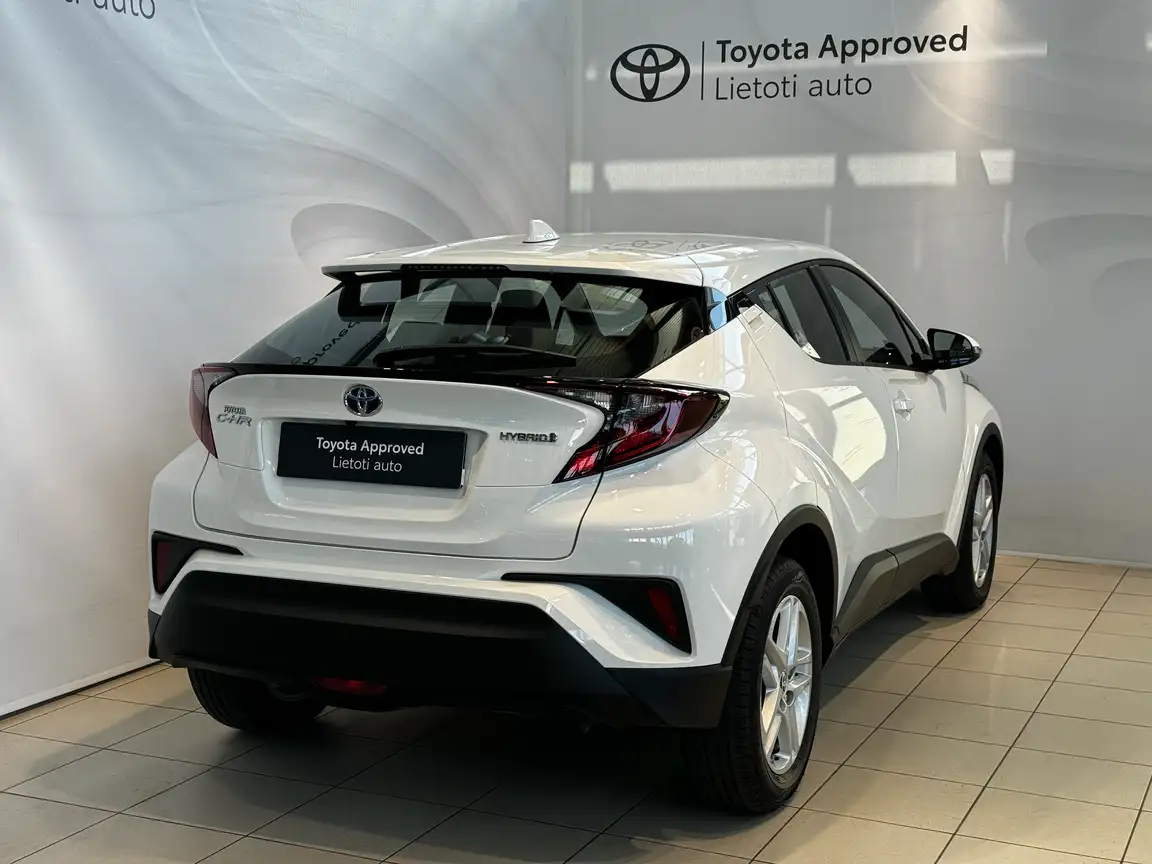 TOYOTA C-HR