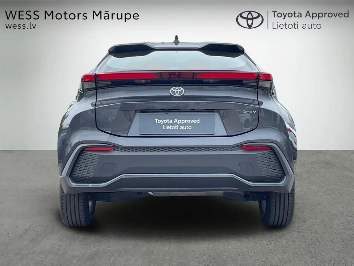 TOYOTA C-HR