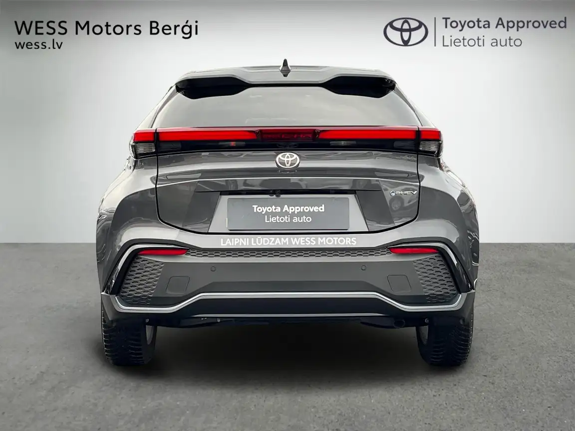 TOYOTA C-HR