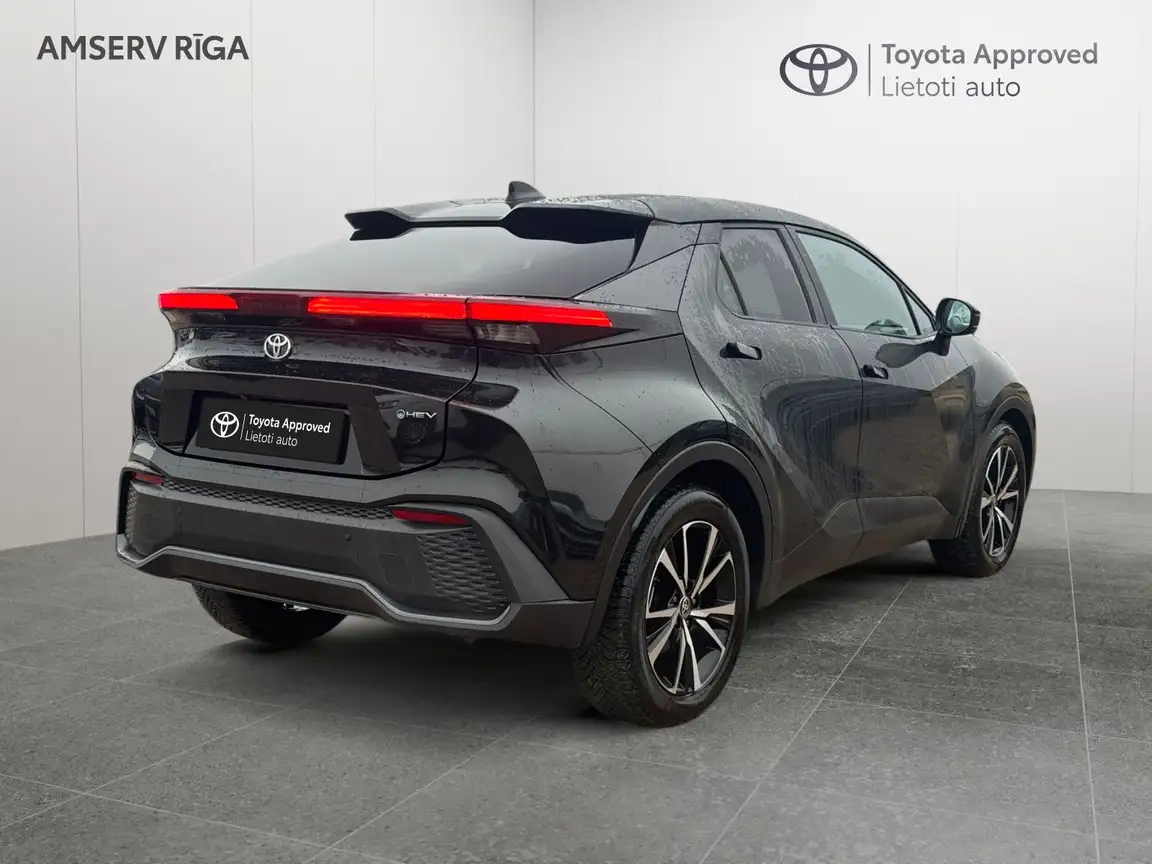 TOYOTA C-HR