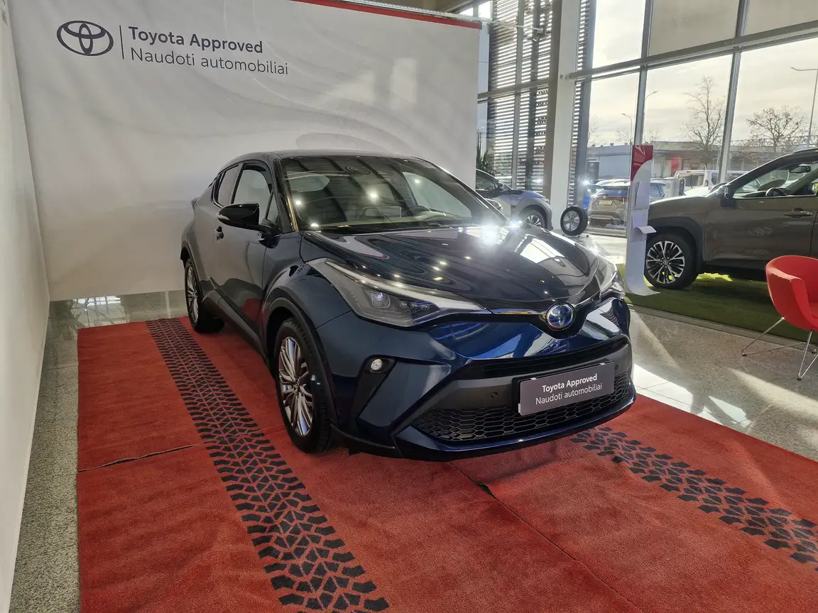 TOYOTA C-HR