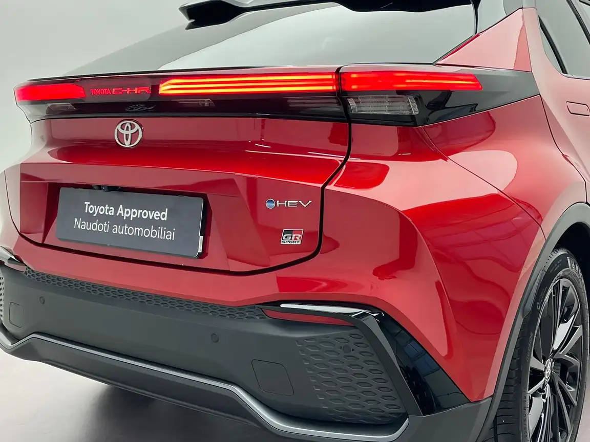 TOYOTA C-HR