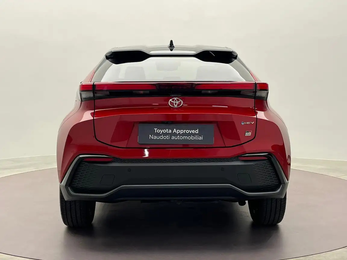 TOYOTA C-HR