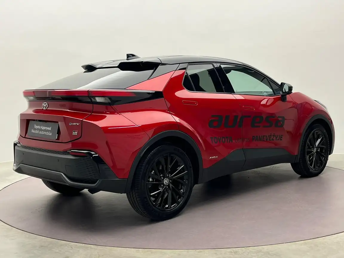 TOYOTA C-HR