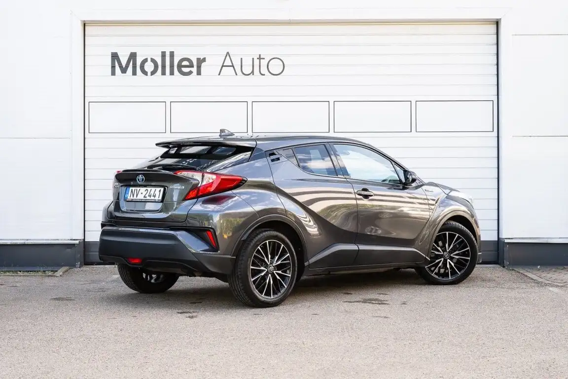 TOYOTA C-HR
