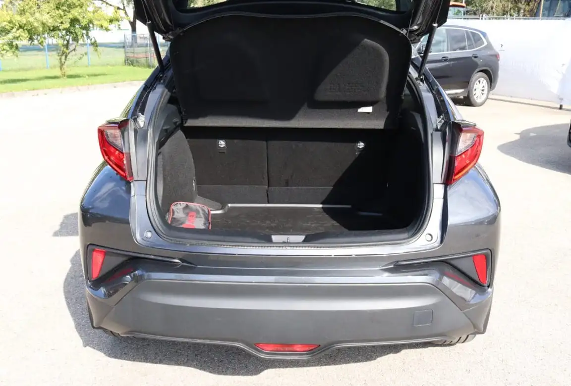 TOYOTA C-HR