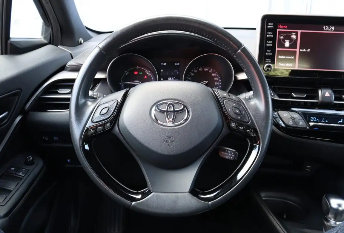 TOYOTA C-HR