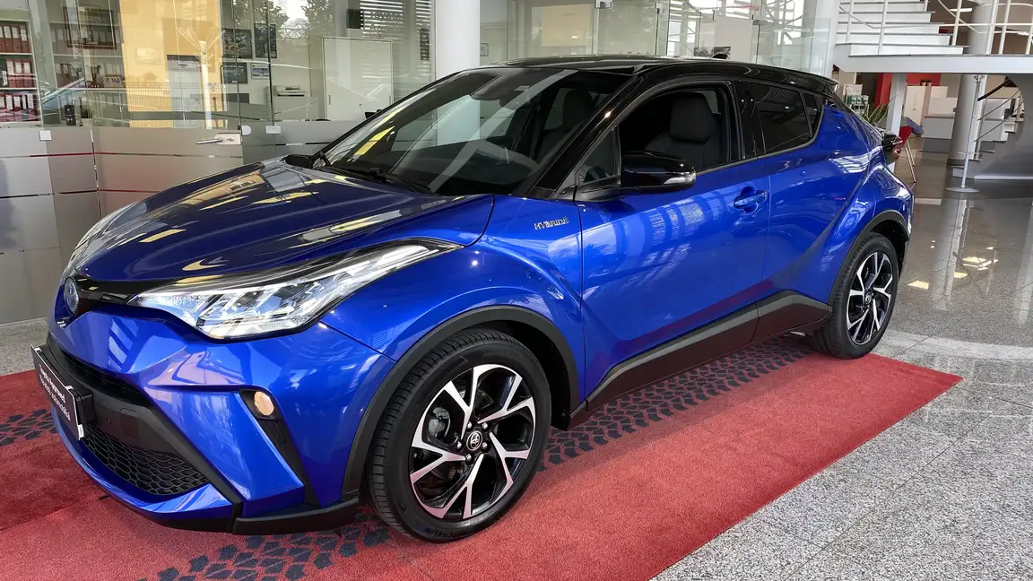 TOYOTA C-HR