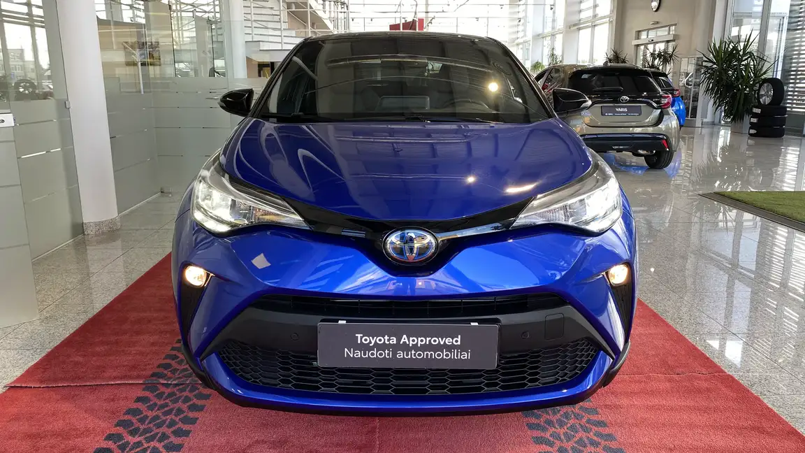 TOYOTA C-HR