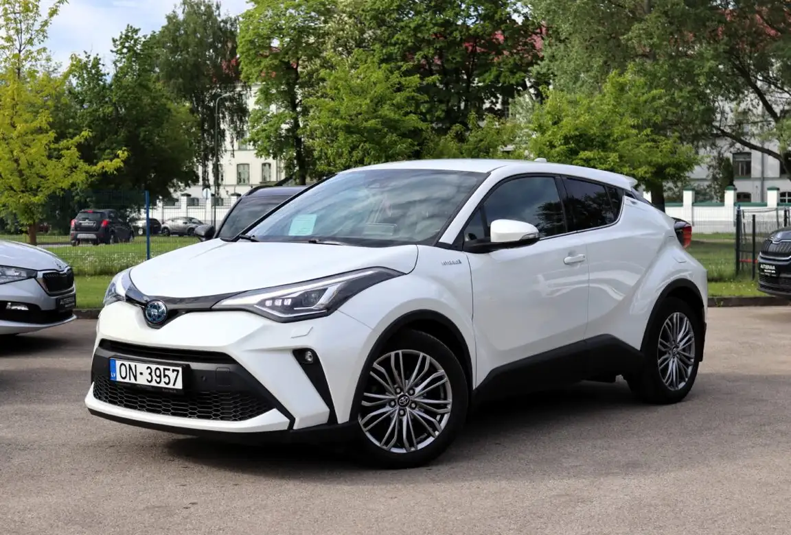 TOYOTA C-HR