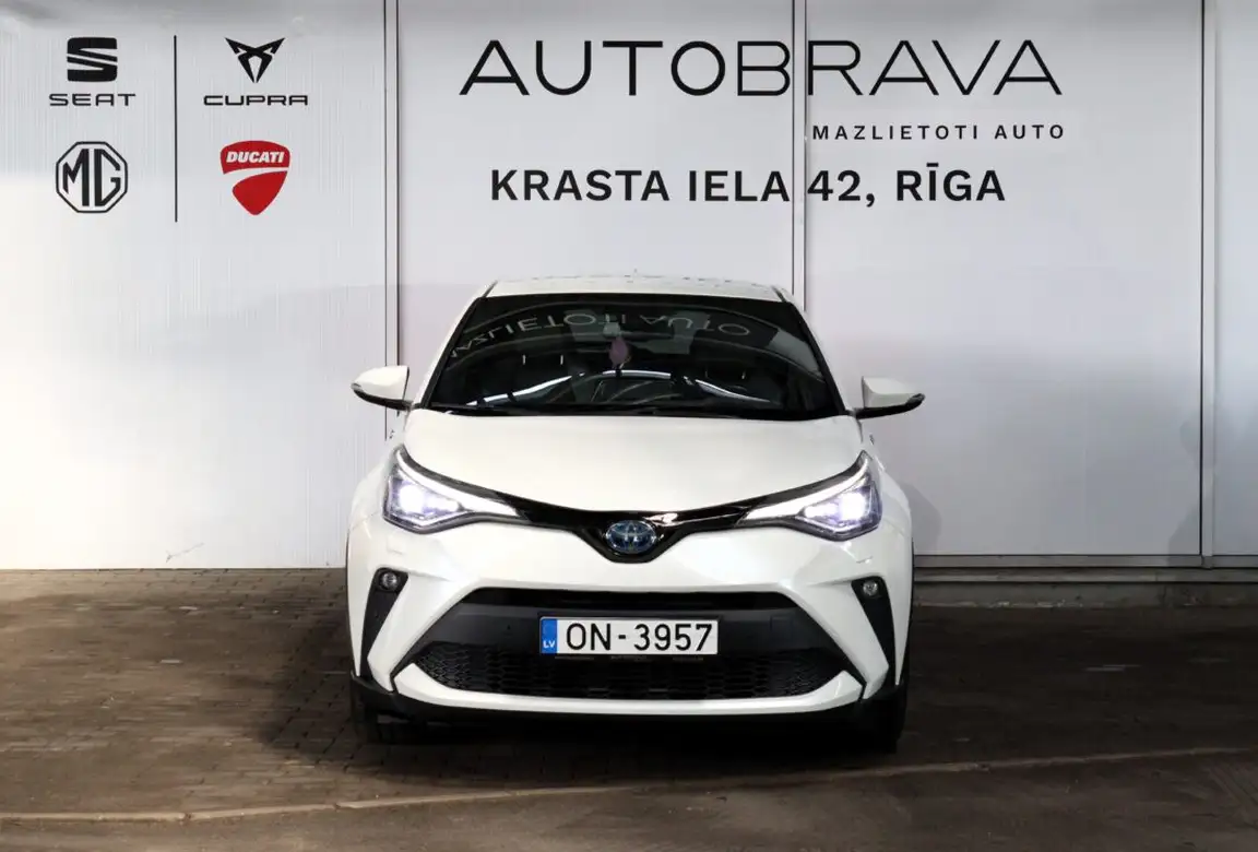 TOYOTA C-HR