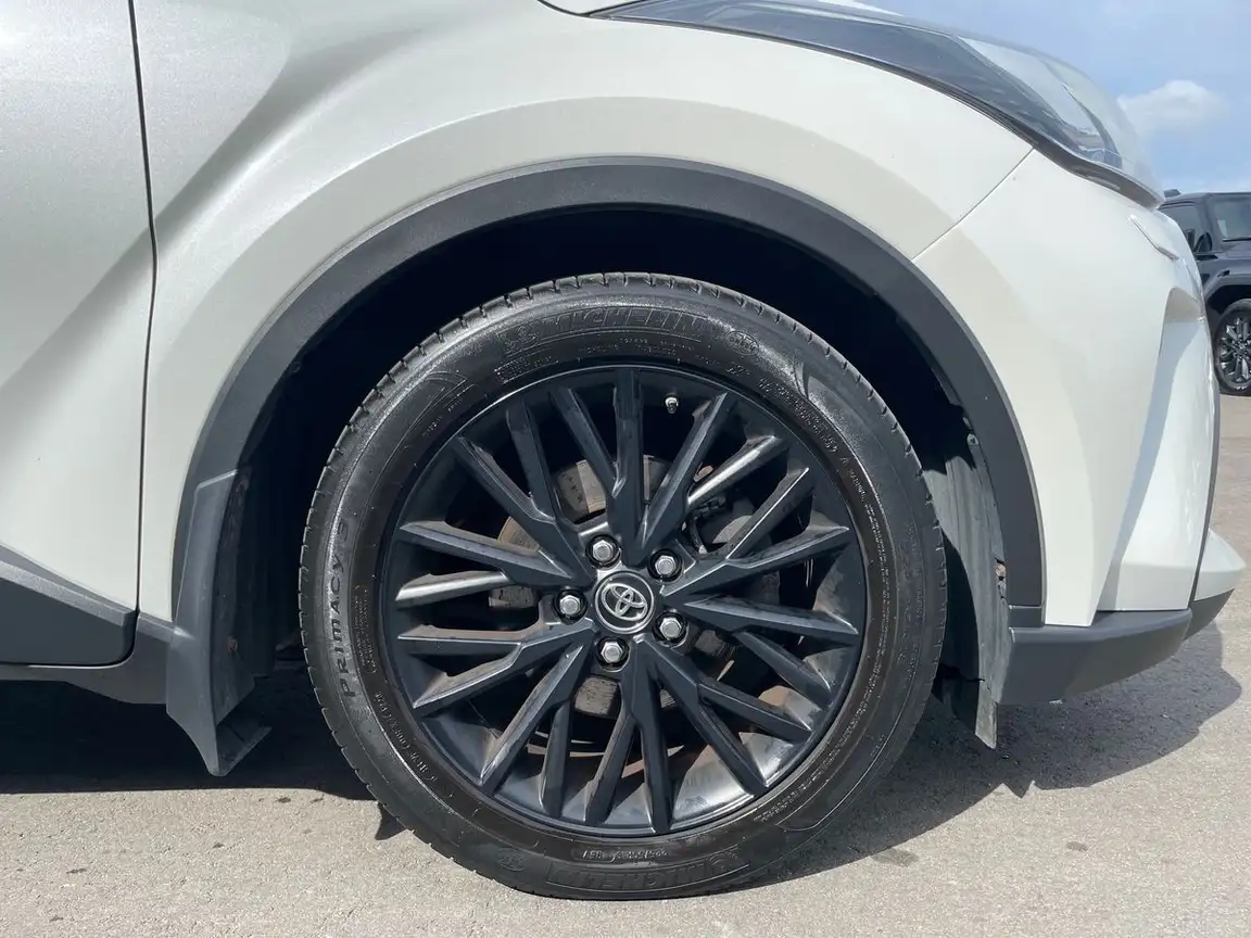 TOYOTA C-HR