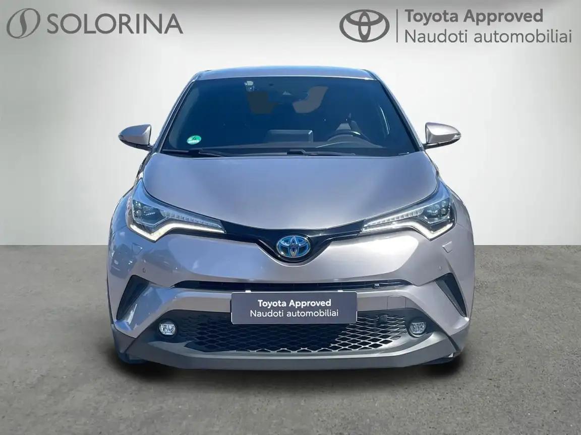 TOYOTA C-HR