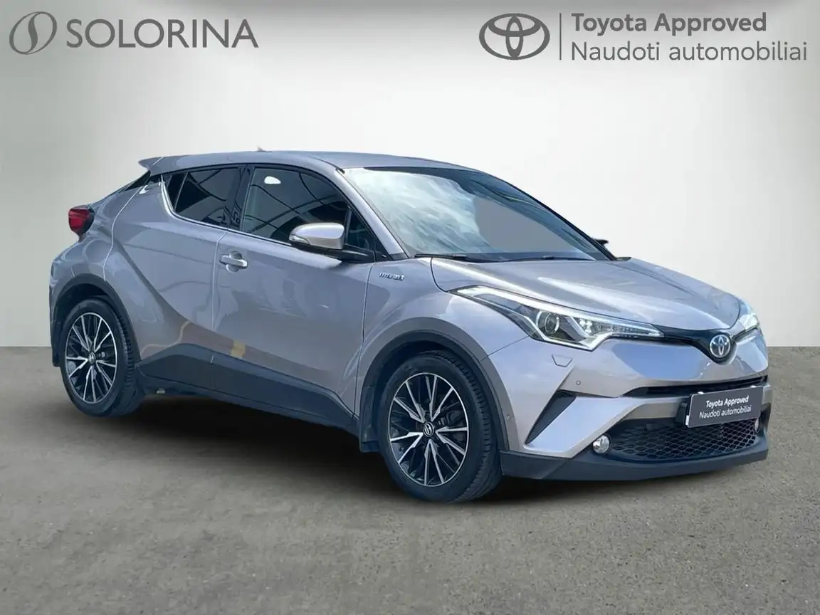 TOYOTA C-HR