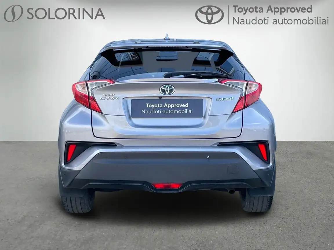 TOYOTA C-HR