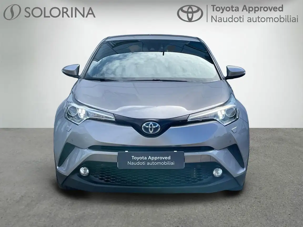 TOYOTA C-HR