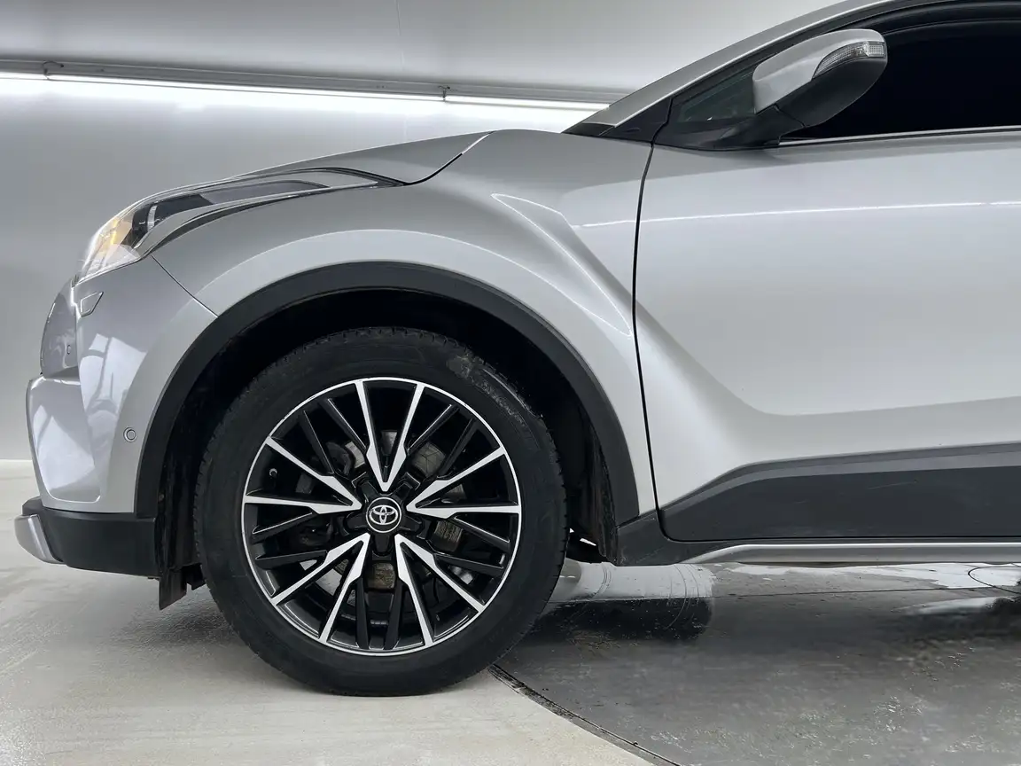 TOYOTA C-HR