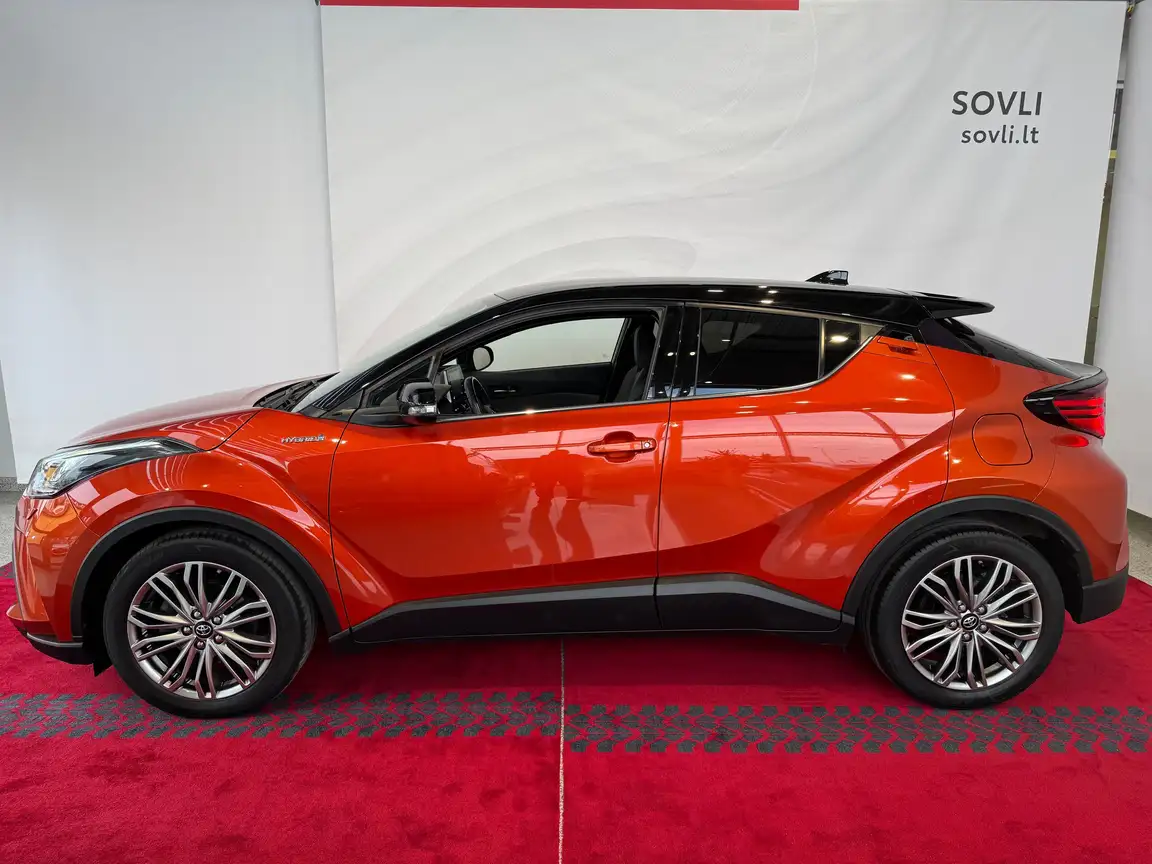 TOYOTA C-HR