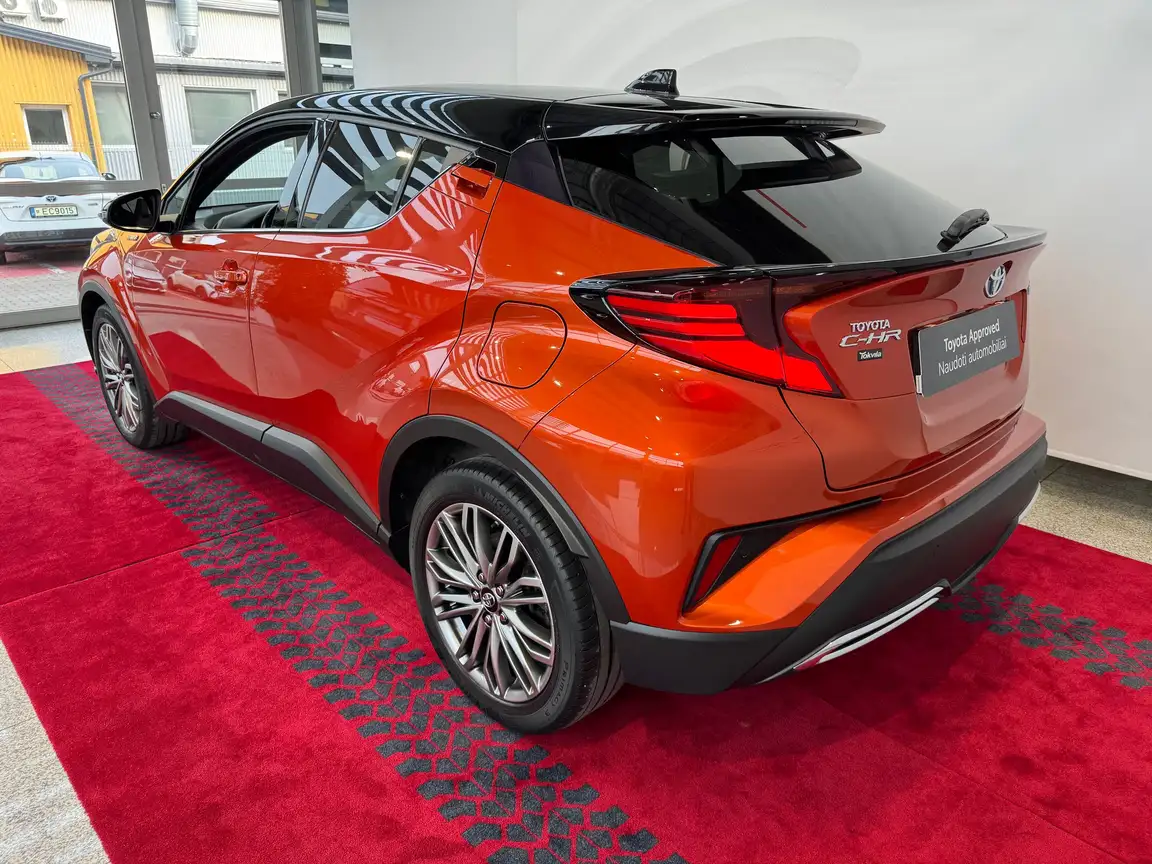 TOYOTA C-HR