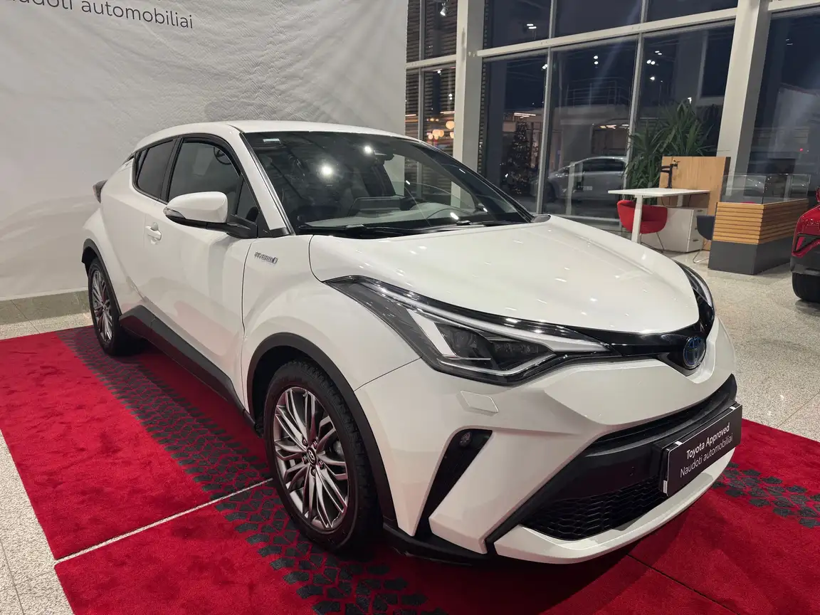 TOYOTA C-HR