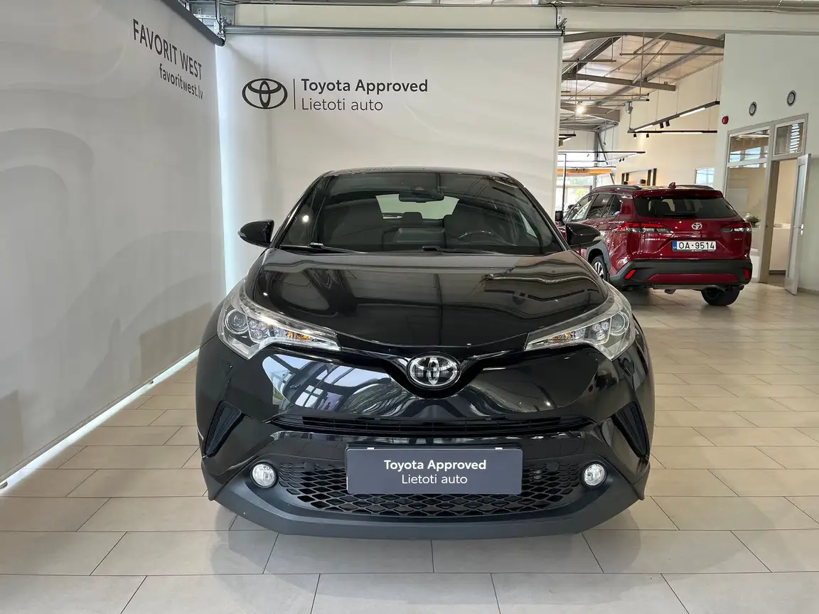 TOYOTA C-HR