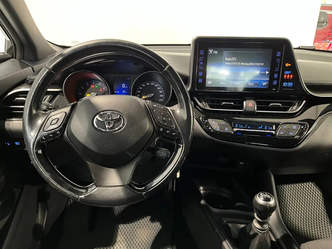 TOYOTA C-HR