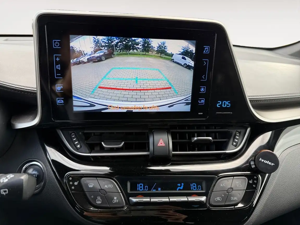 TOYOTA C-HR