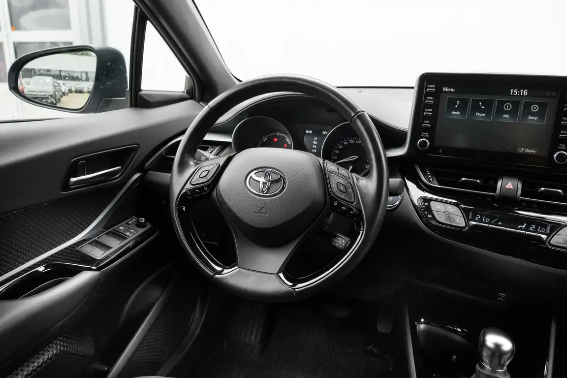 TOYOTA C-HR