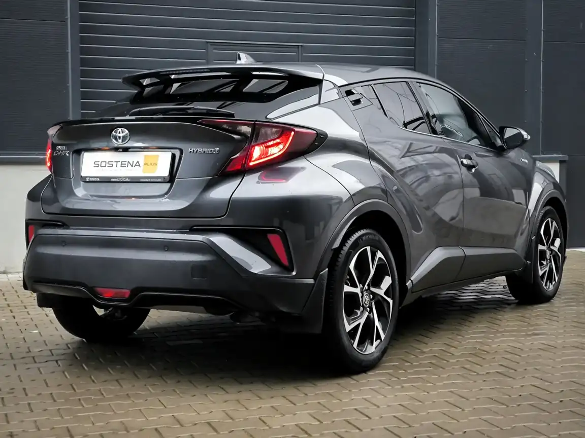 TOYOTA C-HR