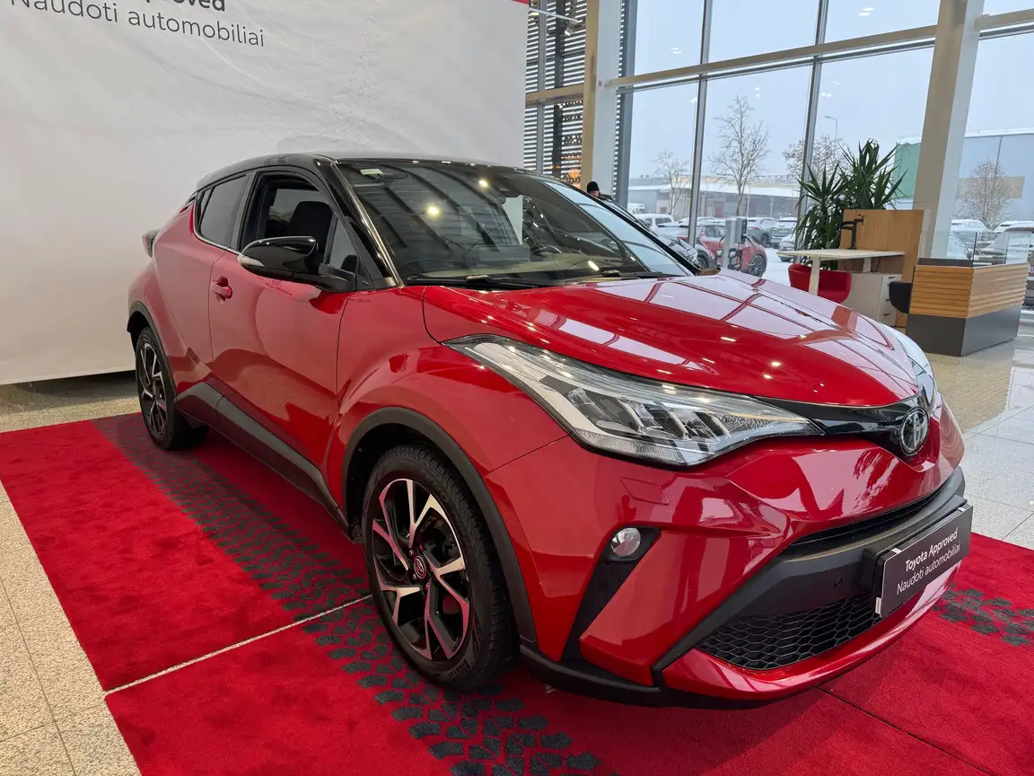 TOYOTA C-HR