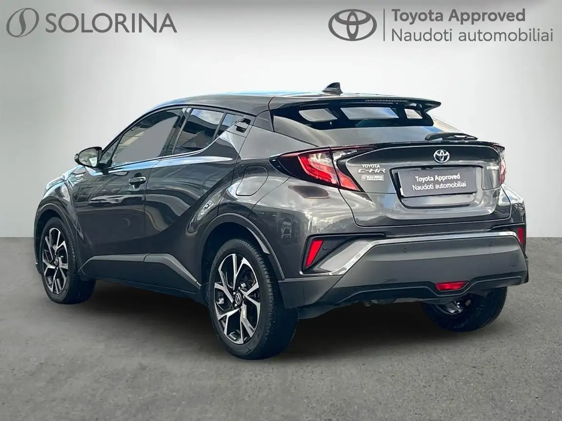 TOYOTA C-HR