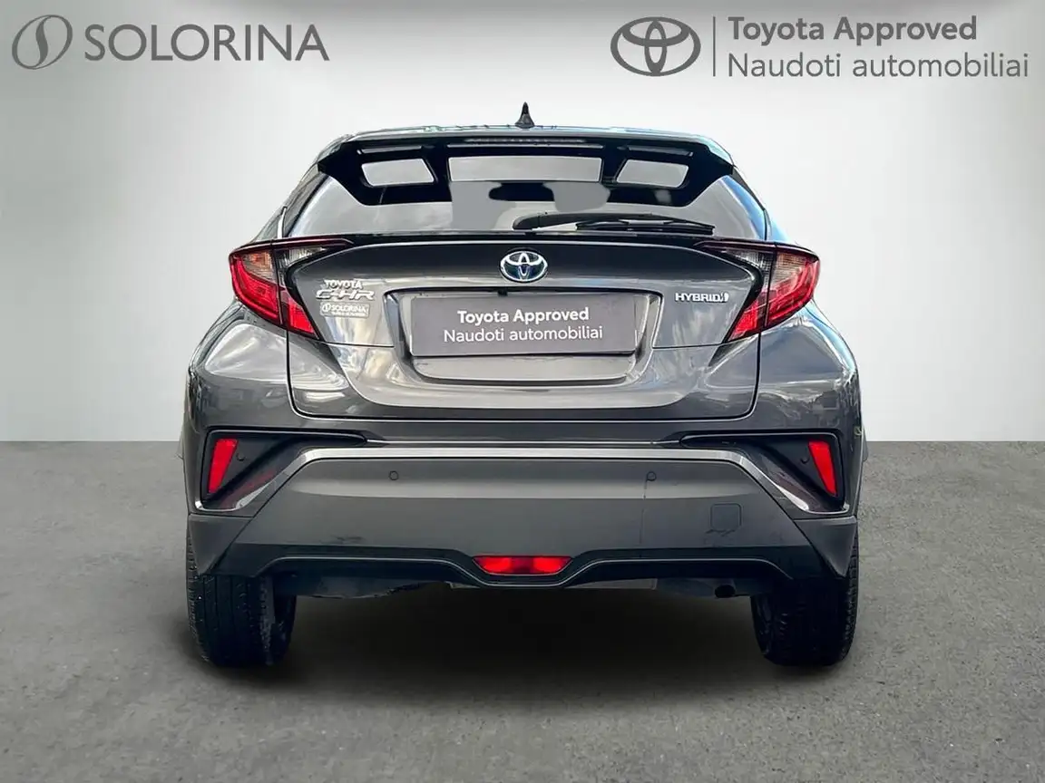 TOYOTA C-HR