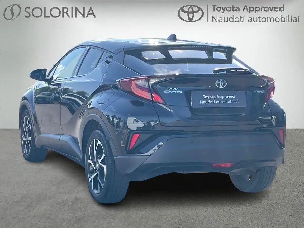 TOYOTA C-HR