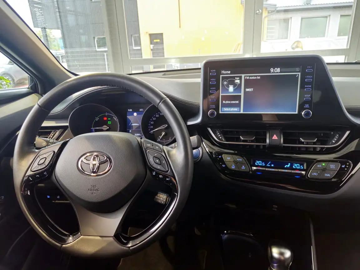TOYOTA C-HR