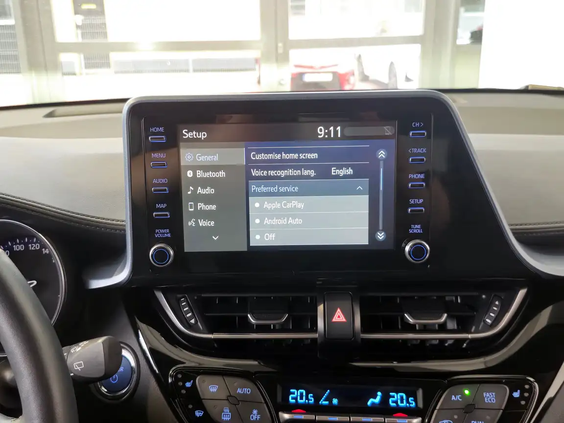 TOYOTA C-HR