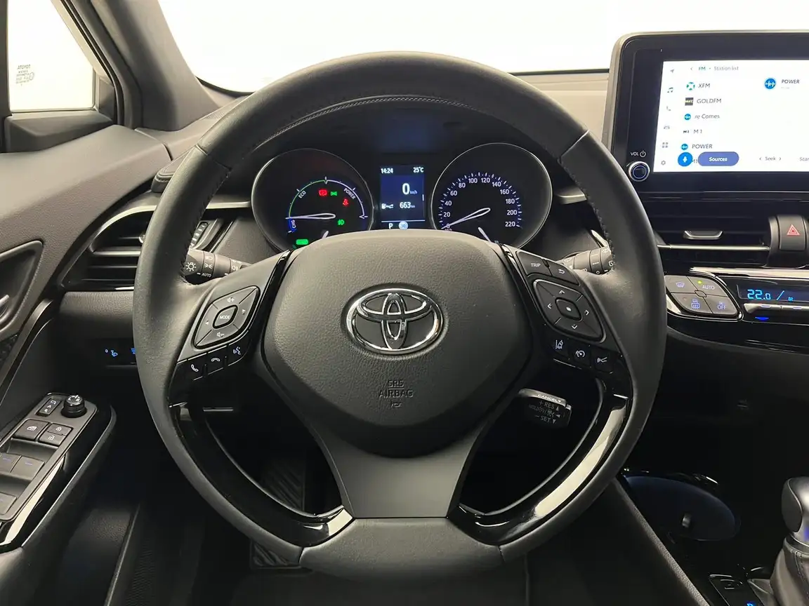 TOYOTA C-HR