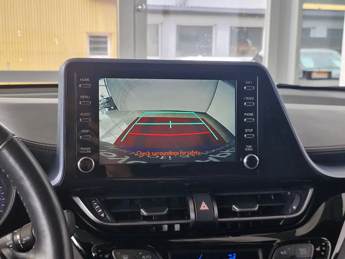 TOYOTA C-HR