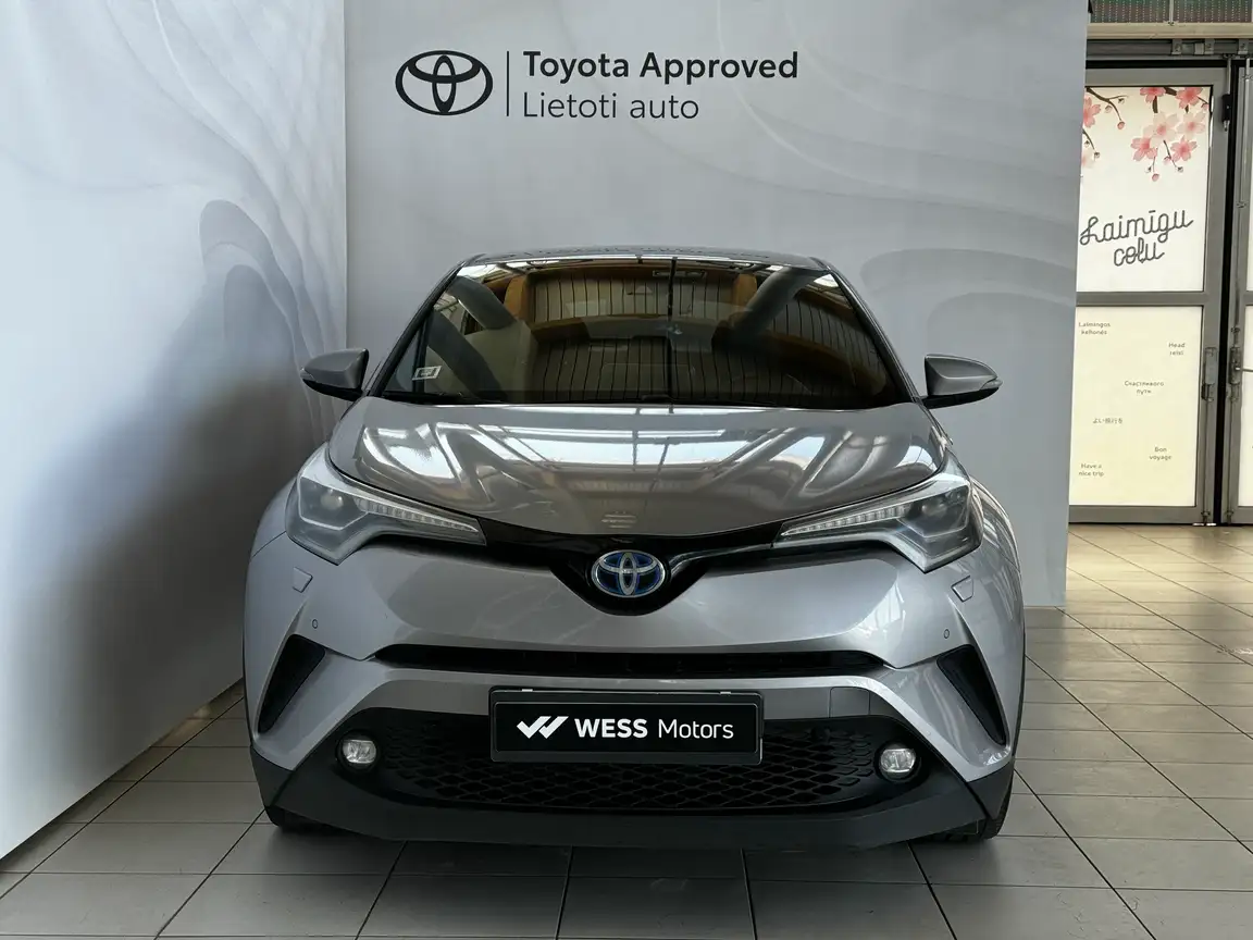 TOYOTA C-HR