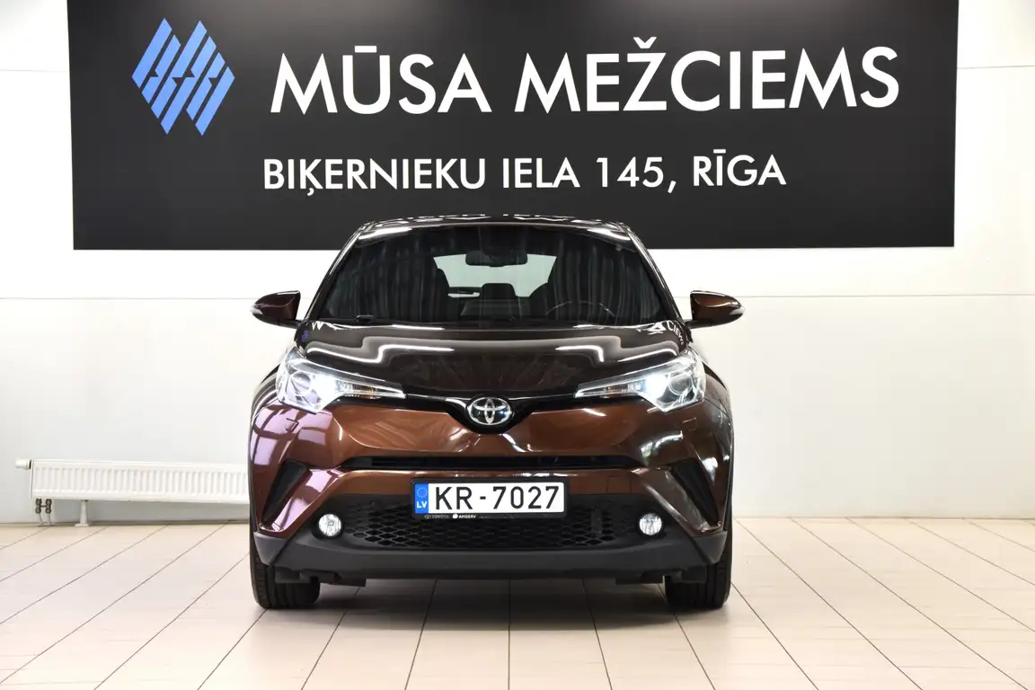 TOYOTA C-HR