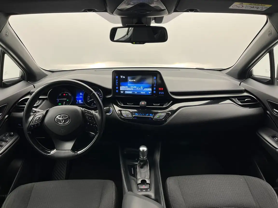 TOYOTA C-HR
