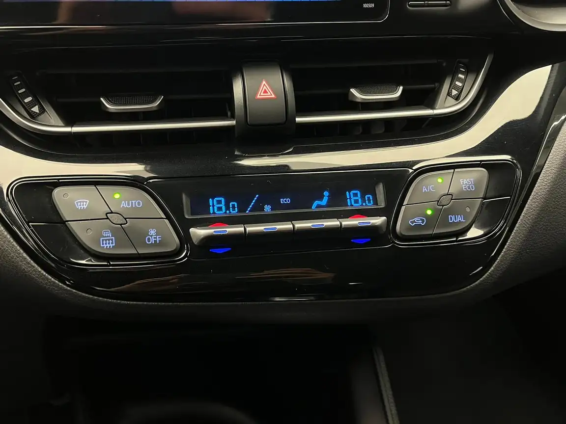 TOYOTA C-HR