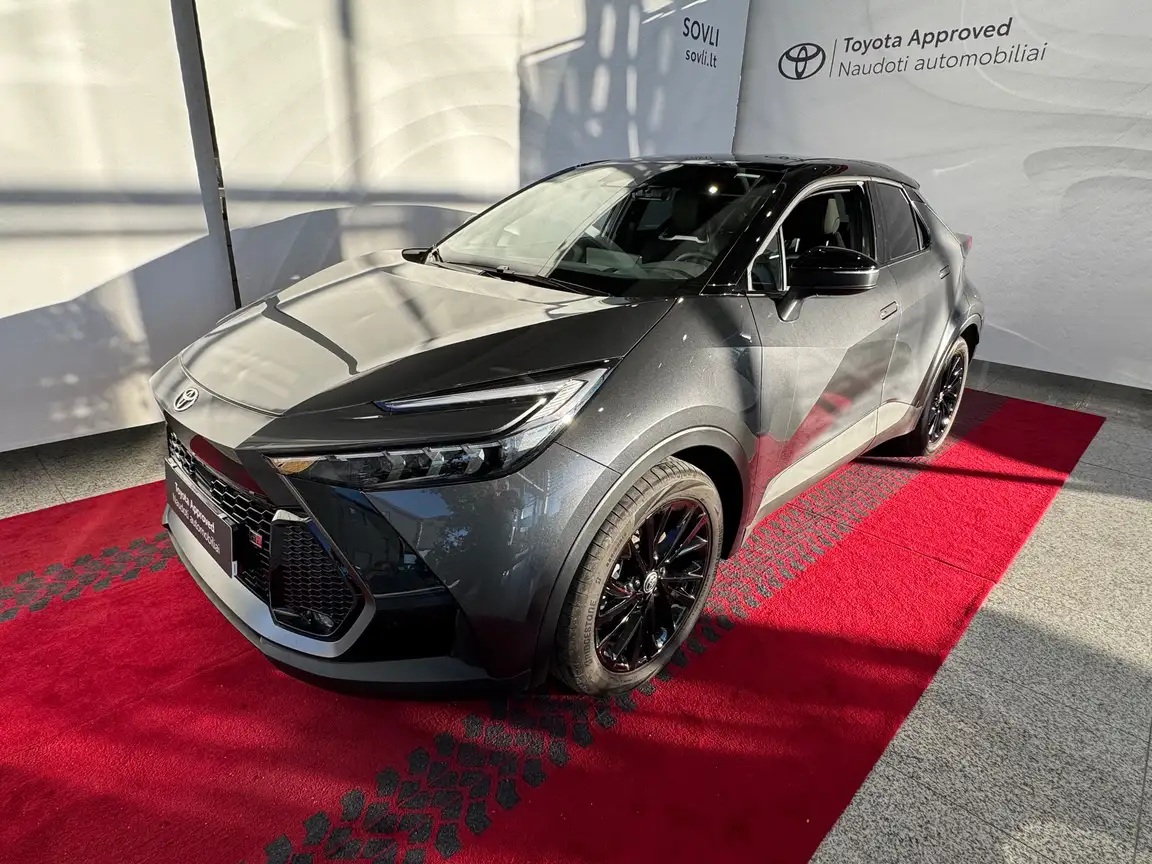 TOYOTA C-HR