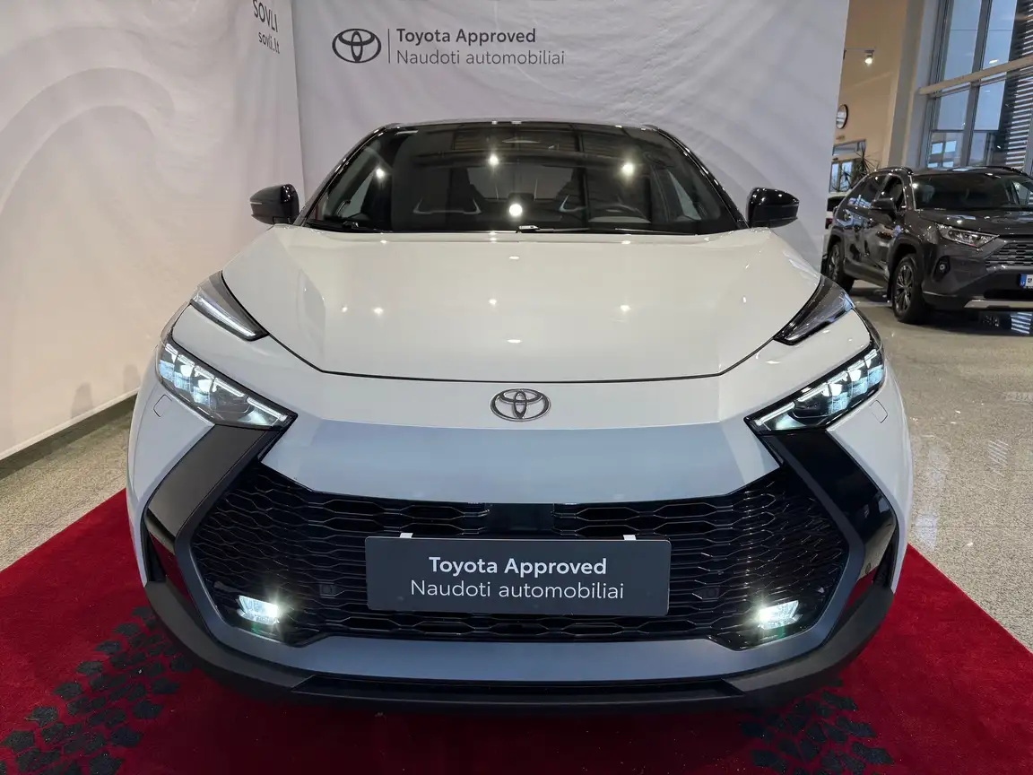 TOYOTA C-HR