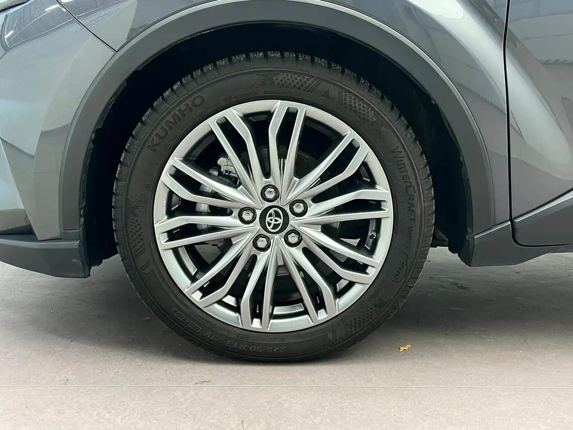 TOYOTA C-HR